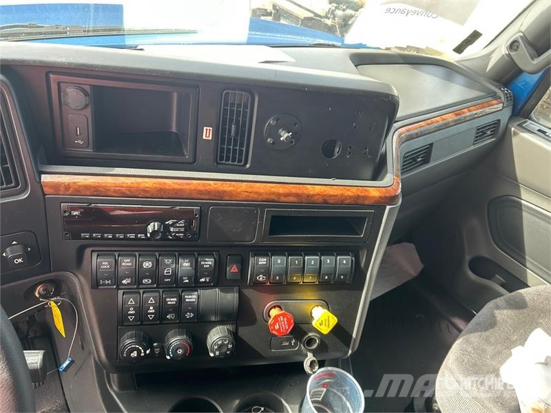 International LT625 Тягачі