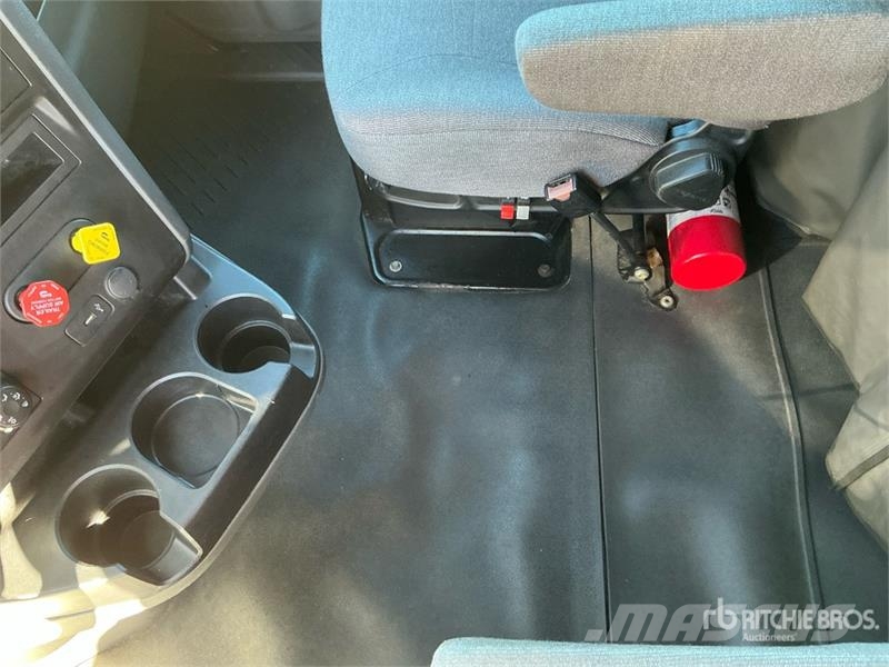 International LT625 Седельные тягачи
