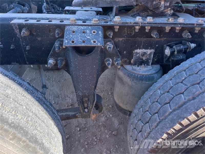 International LT625 Седельные тягачи