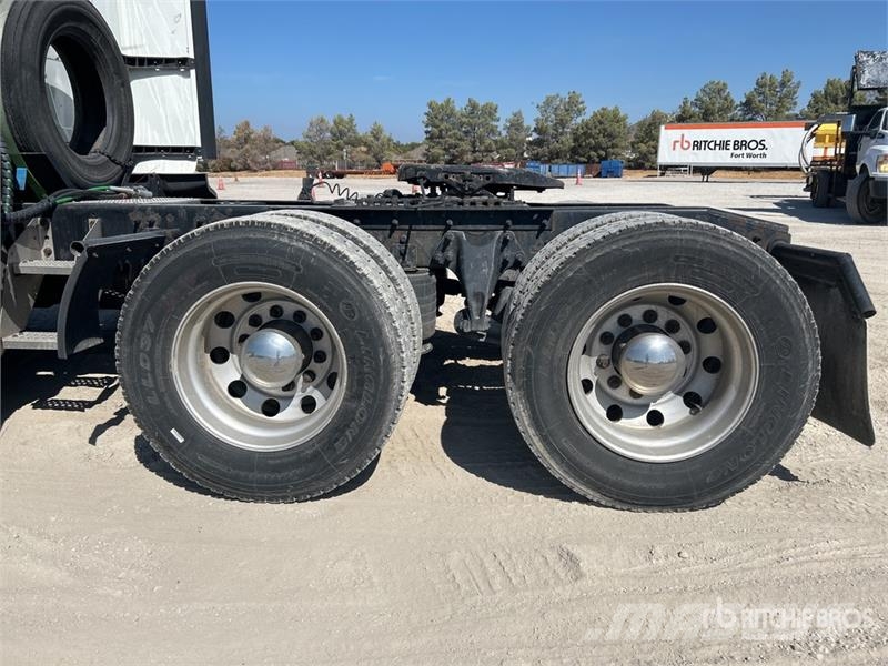 International LT625 Autotractoare