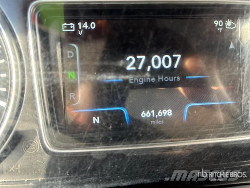 International LT625 Седельные тягачи