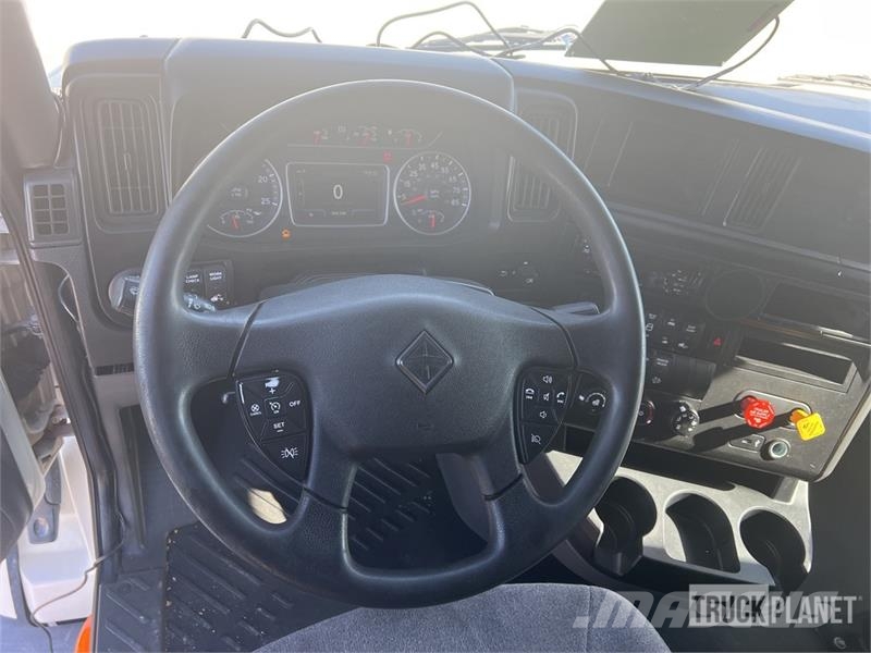 International LT625 트랙터 유닛