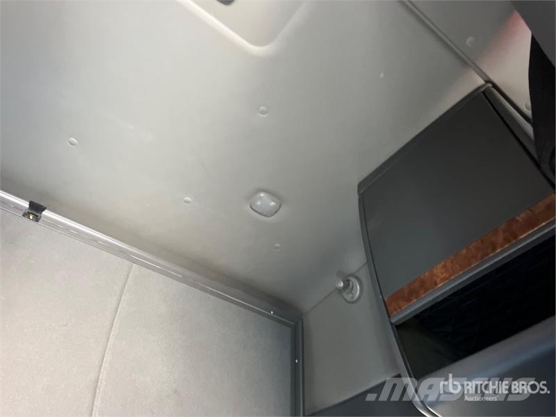 International LT625 Седельные тягачи