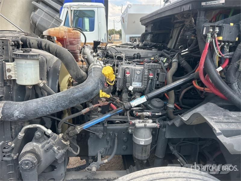 International LT625 트랙터 유닛