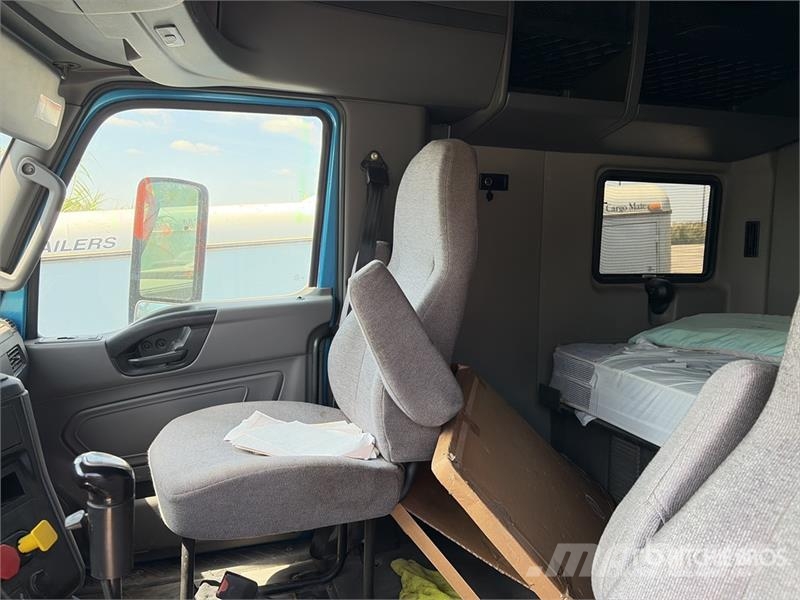 International LT625 وحدات الجر