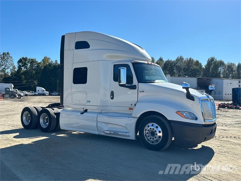 International LT625 Седельные тягачи