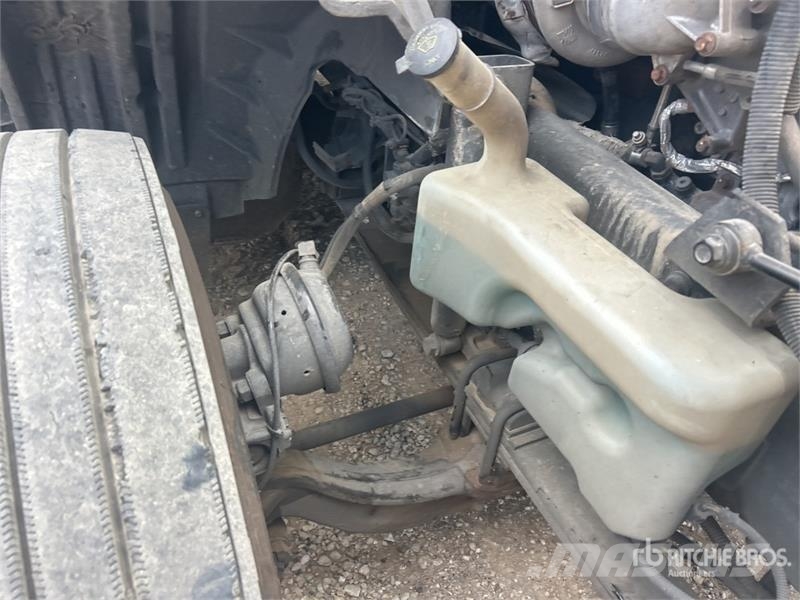 International LT625 트랙터 유닛