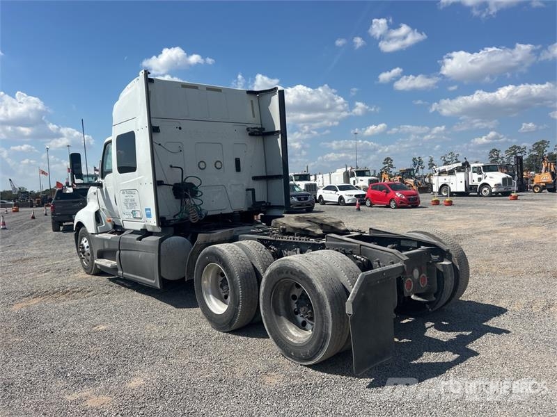 International LT625 6x4 T/A Sleeper Truck Tractor Trekkers