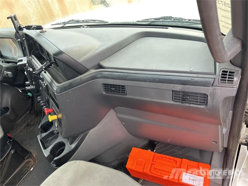 International LT625 6x4 T/A Day Cab Truck Tractor Prime Movers