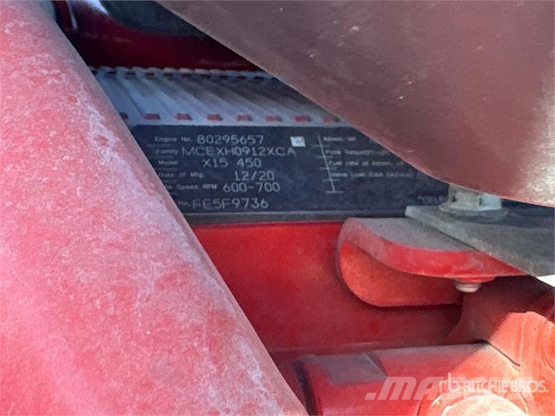 International LT625 6x4 T/A Day Cab Truck Tractor Седельные тягачи