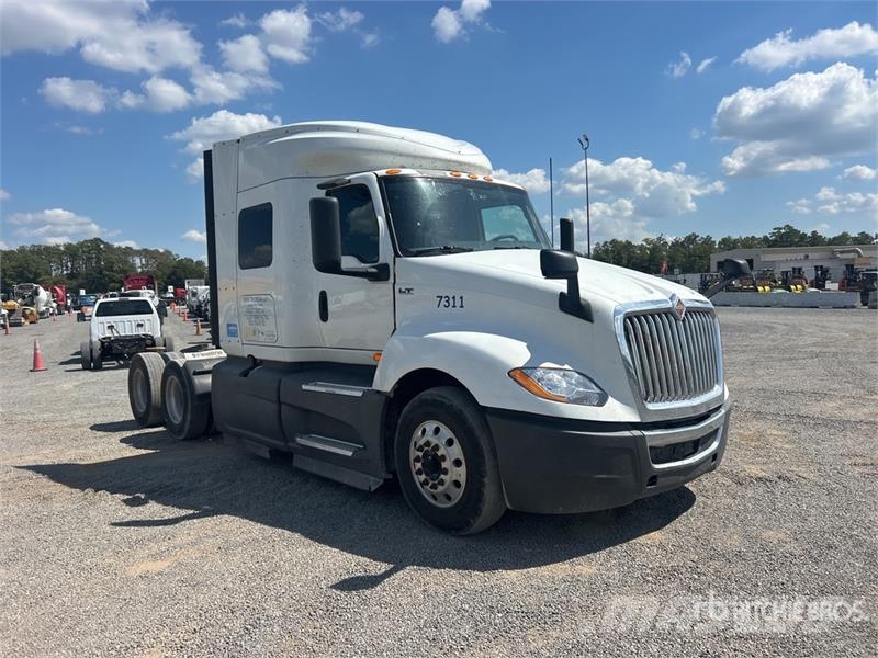 International LT625 6x4 T/A Sleeper Truck Tractor Trekkers