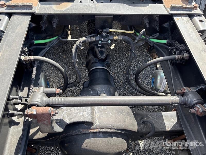 International LT625 6x4 T/A Day Cab Truck Tractor Sattelzugmaschinen