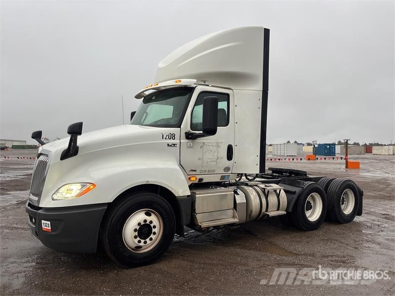 International LT625 6x4 T/A Day Cab Truck Tractor Çekiciler