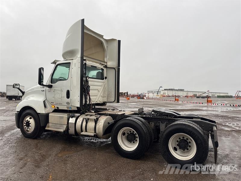 International LT625 6x4 T/A Day Cab Truck Tractor Çekiciler