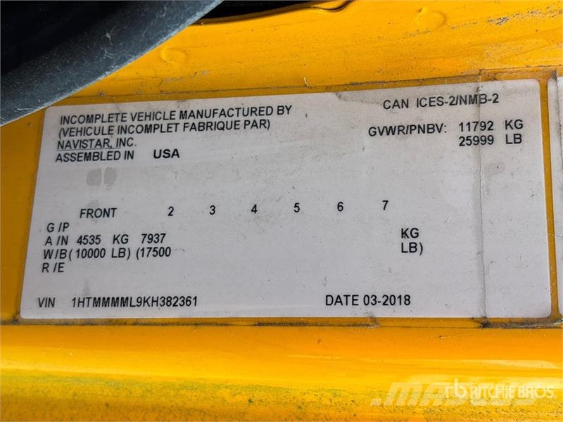 International M2 Каросерии