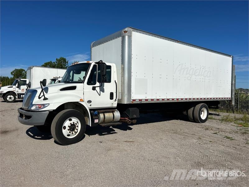 International MA025 4x2 Van Truck Furgoonautod
