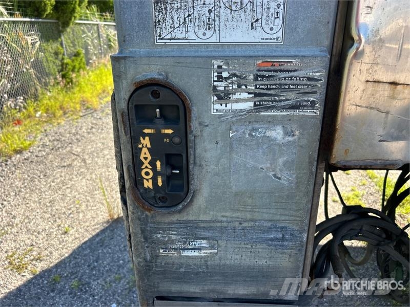 International MA025 4x2 Van Truck Furgoonautod