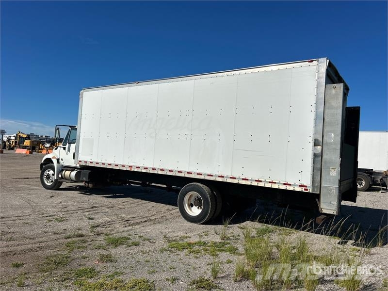 International MA025 4x2 Van Truck Furgoonautod