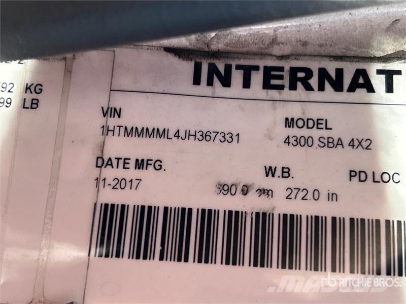 International MA025 4x2 Van Truck Furgoonautod