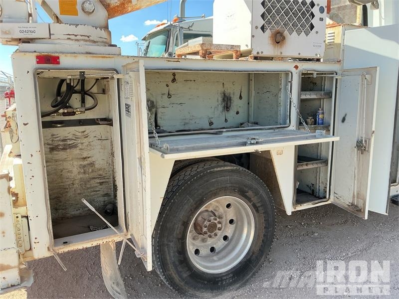 International MA025 4x2 Service Truck (Inoperable) Komunalna vozila