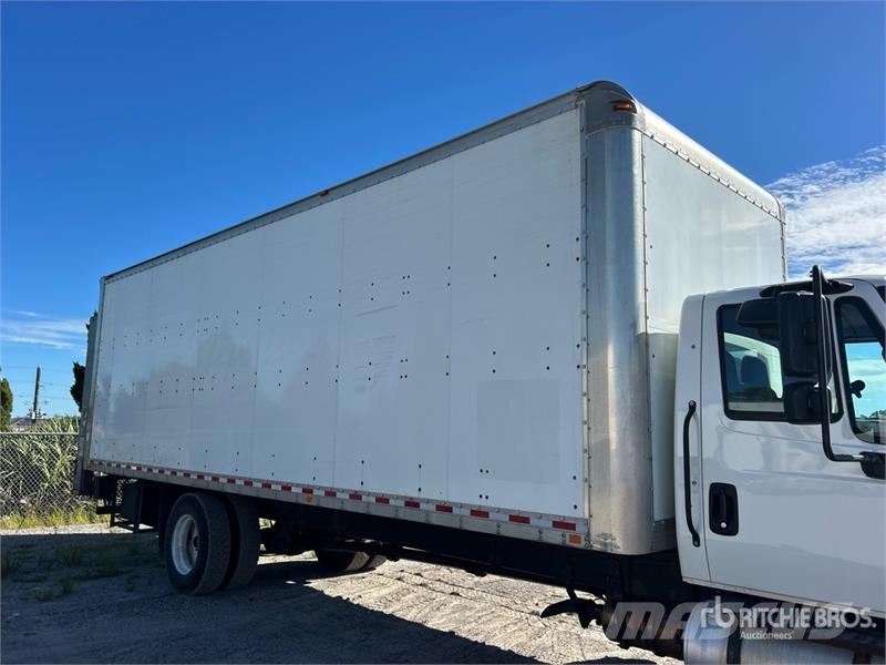 International MA025 4x2 Van Truck Furgoonautod