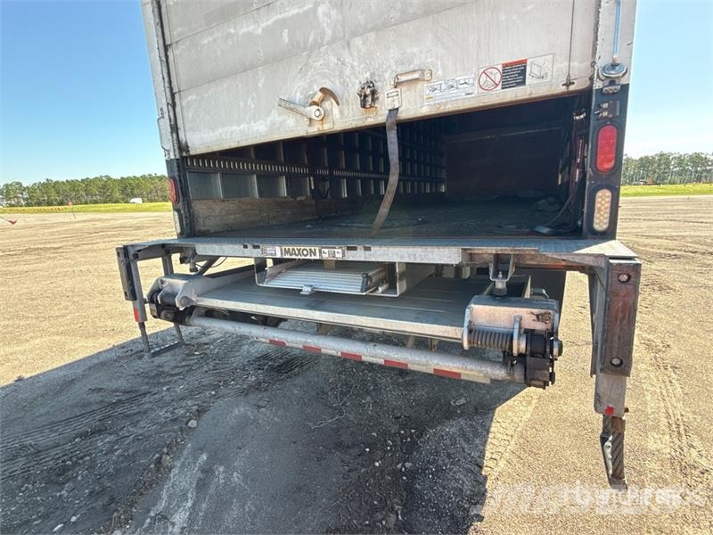 International MV607 4x2 Moving Van Truck Fast kasse