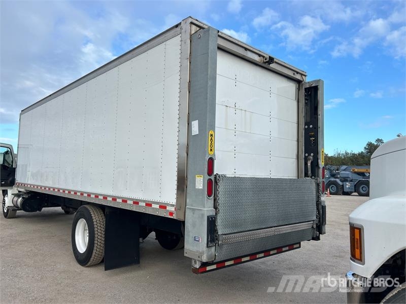 International MV607 4x2 Van Truck Camion cassonati