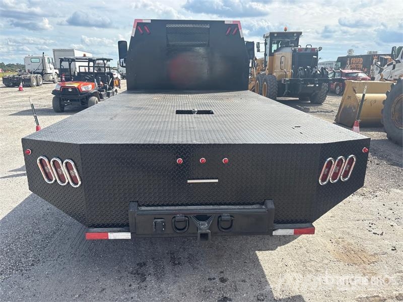 International MV607 4x2 Flatbed Truck Tovornjaki s kesonom/platojem