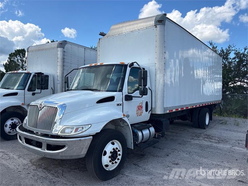 International MV607 4x2 Van Truck Kofferaufbau