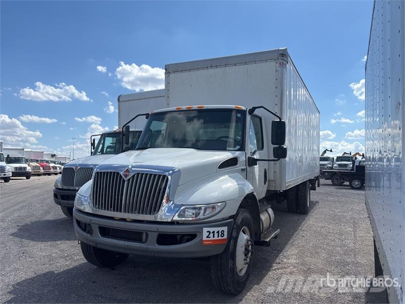 International MV607 4x2 Van Truck (Inoperable) Box trucks