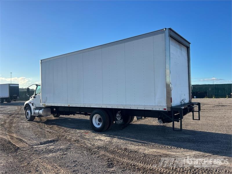 International MV607 4x2 Van Truck Skåpbilar
