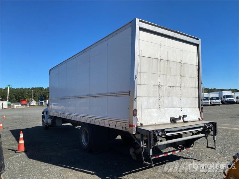 International MV607 4x2 Van Truck Samochody ciężarowe ze skrzynią zamkniętą