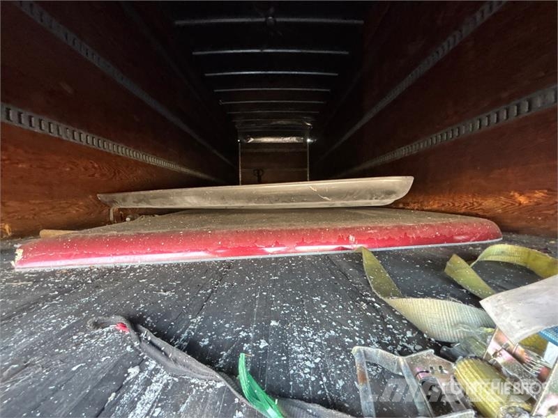International MV607 4x2 Van Truck Fast kasse