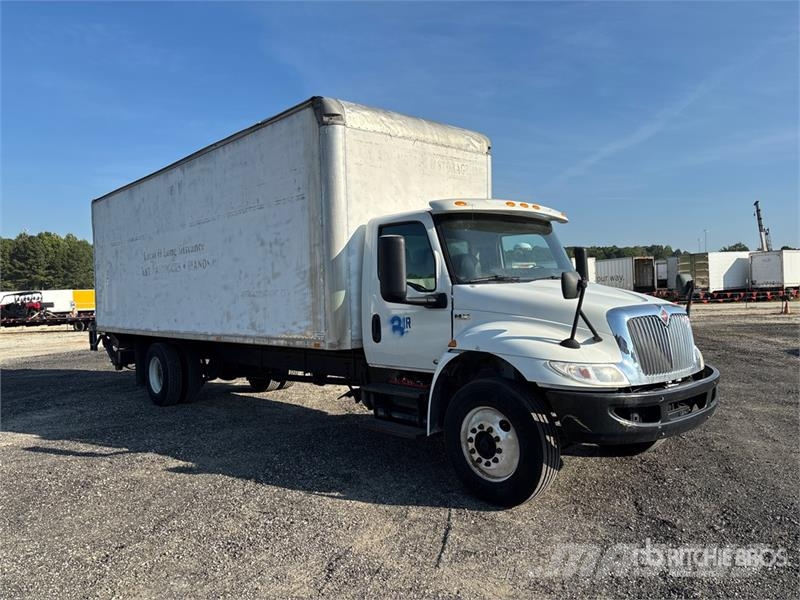 International MV607 4x2 Van Truck Fast kasse