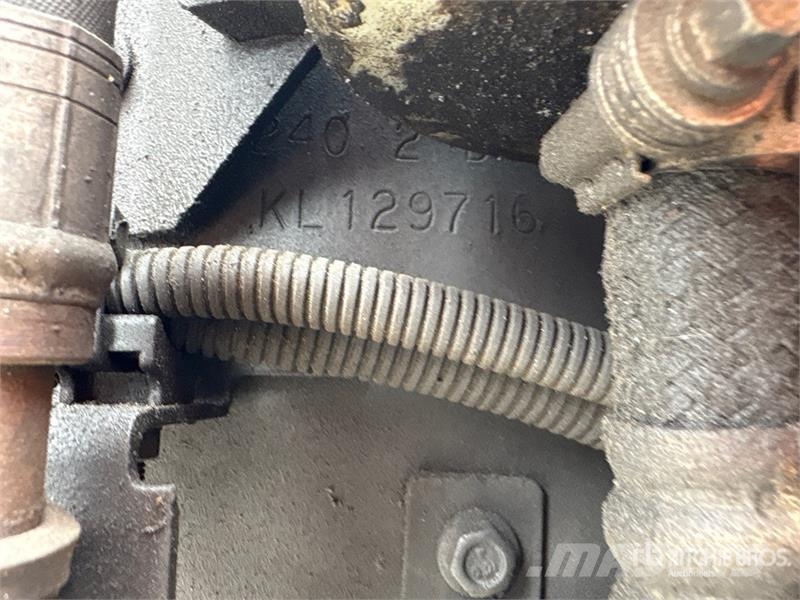 International MV607 4x2 Van Truck 貨箱式卡車