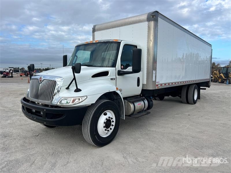 International MV607 4x2 Van Truck Camion cassonati