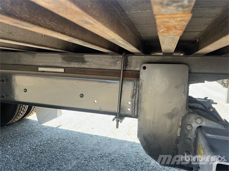 International MV607 4x2 Van Truck Box body trucks