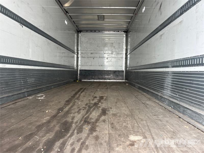 International MV607 4x2 Van Truck Furgons