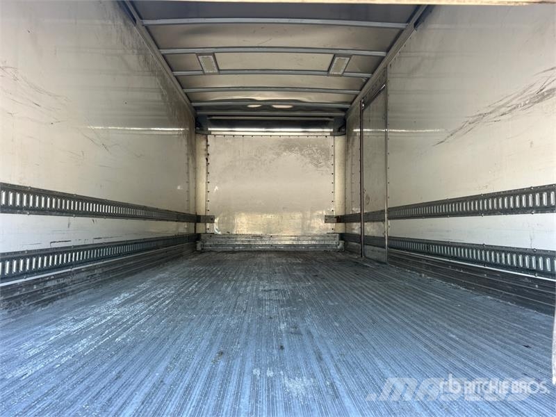 International MV607 4x2 Moving Van Truck Tovornjaki zabojniki