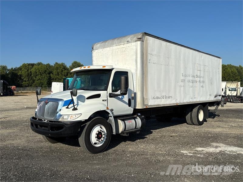 International MV607 4x2 Van Truck Fast kasse