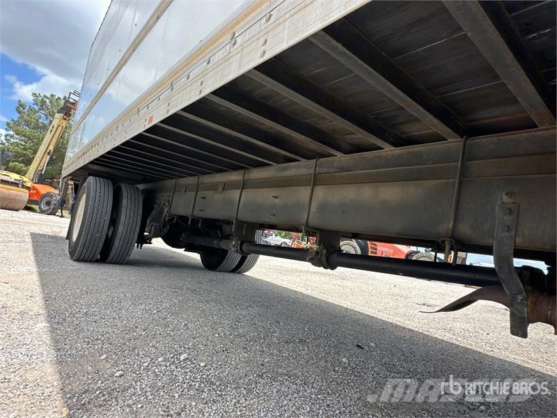 International MV607 4x2 Van Truck Box trucks
