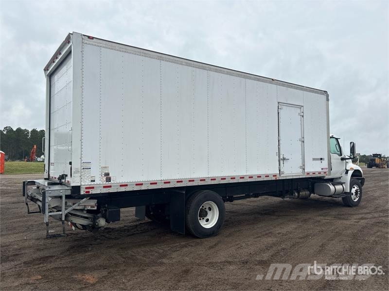 International MV607 4x2 Van Truck Autocamioane
