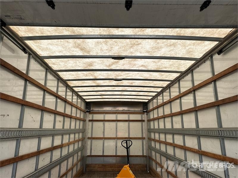 International MV607 4x2 Van Truck Box trucks