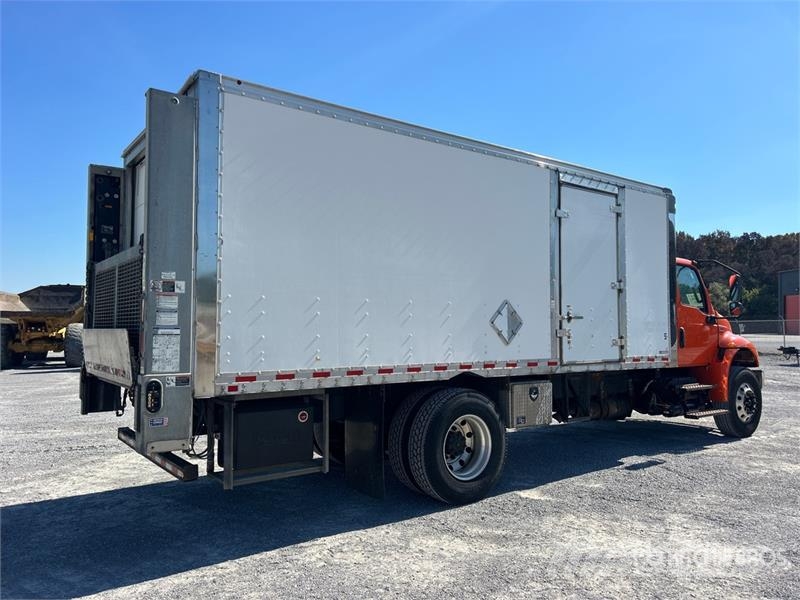 International MV607 4x2 Moving Van Truck Tovornjaki zabojniki