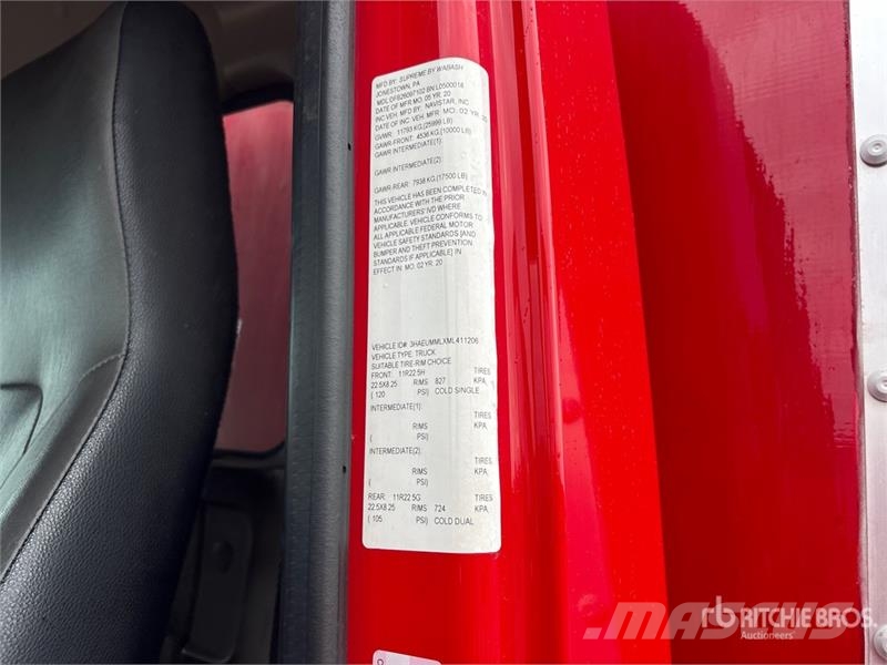 International MV607 4x2 Van Truck Sunkvežimiai su dengtu kėbulu