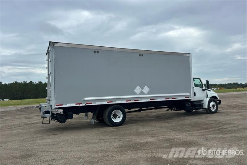 International MV607 4x2 Van Truck Furgons