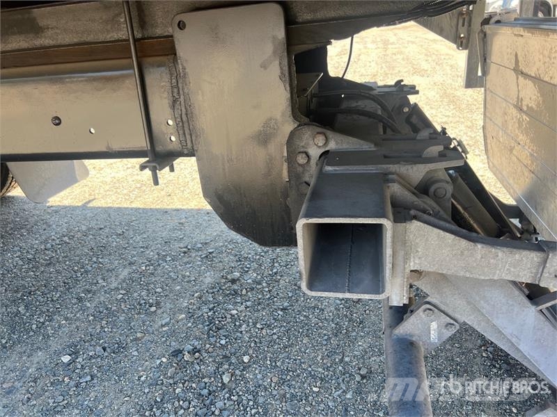 International MV607 4x2 Van Truck Box body trucks