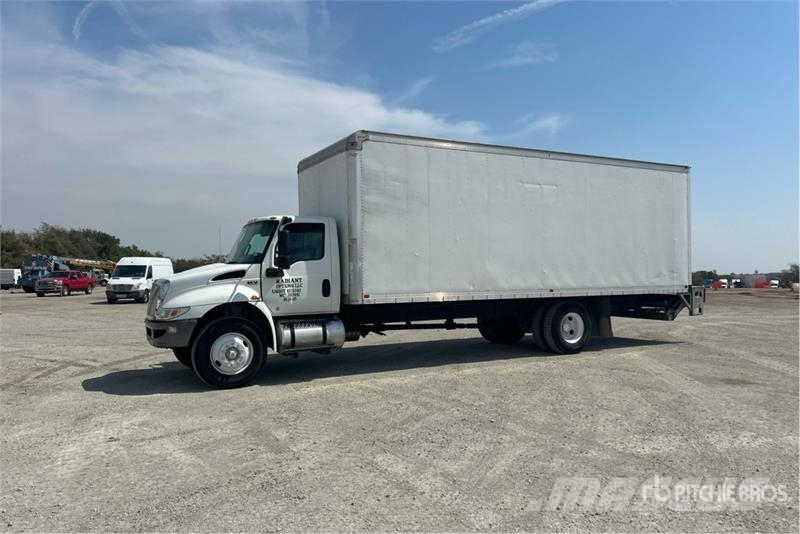 International MV607 4x2 Van Truck Umpikorikuorma-autot