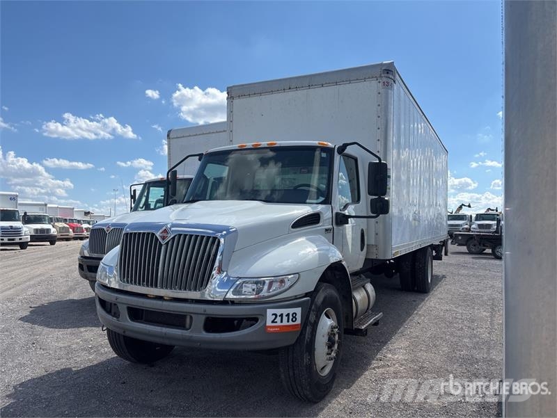 International MV607 4x2 Van Truck (Inoperable) Box trucks