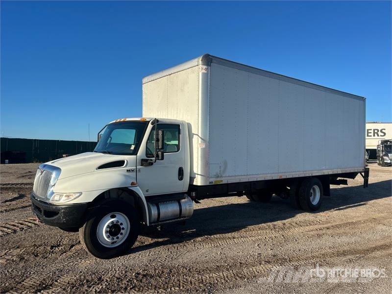 International MV607 4x2 Van Truck Skåpbilar